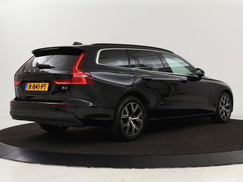 Volvo V60 2.0 B4 Core | 58.000km NAP | Stoel & Stuurverwarming | Full LED | Carplay | Camera | Elektrische achterklep | Navigatie