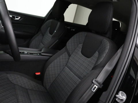 Volvo V60 2.0 B4 Core | 58.000km NAP | Stoel & Stuurverwarming | Full LED | Carplay | Camera | Elektrische achterklep | Navigatie