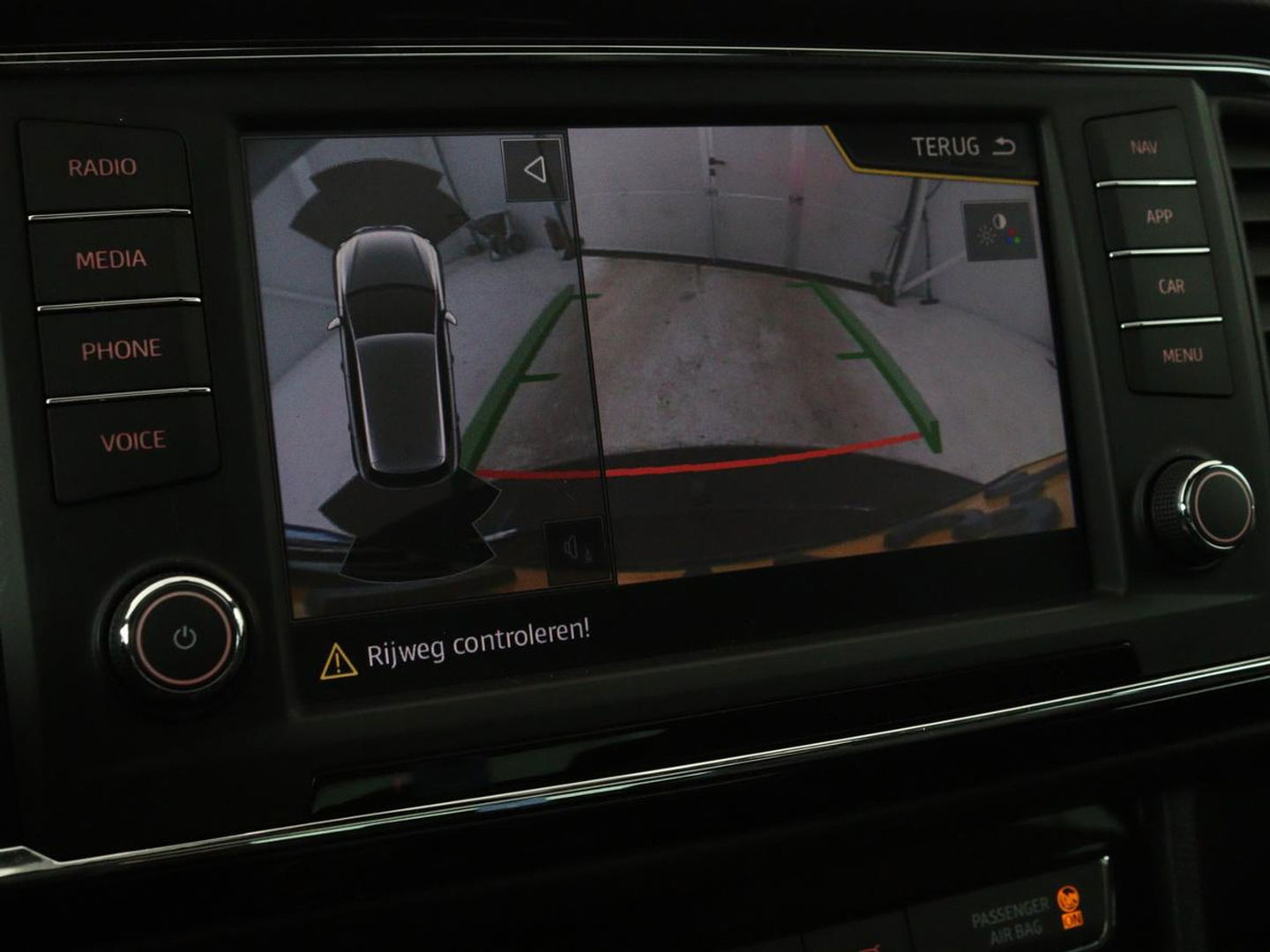 SEAT Ateca 1.4 EcoTSI Xcellence | Panoramadak | Camera | Adaptive cruise | Trekhaak | Carplay | Stoelverwarming | Sfeerverlichting