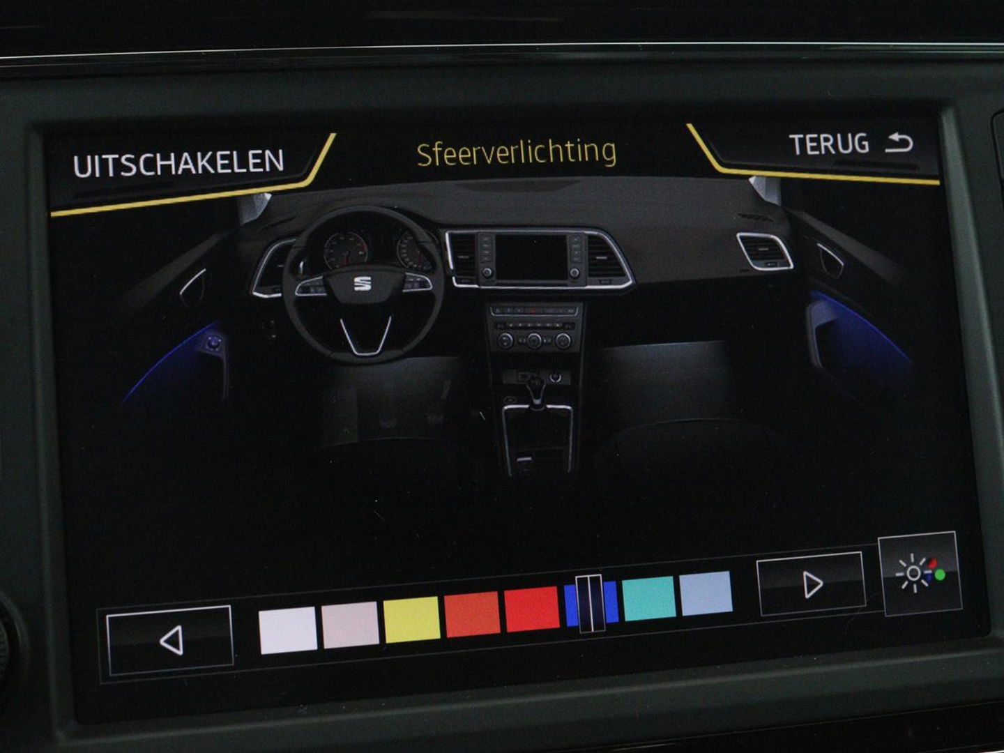 SEAT Ateca 1.4 EcoTSI Xcellence | Panoramadak | Camera | Adaptive cruise | Trekhaak | Carplay | Stoelverwarming | Sfeerverlichting