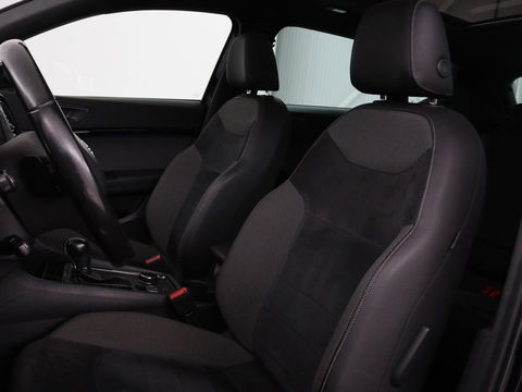 SEAT Ateca 1.4 EcoTSI Xcellence | Panoramadak | Camera | Adaptive cruise | Trekhaak | Carplay | Stoelverwarming | Sfeerverlichting
