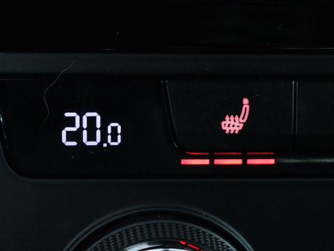 SEAT Ateca 1.4 EcoTSI Xcellence | Panoramadak | Camera | Adaptive cruise | Trekhaak | Carplay | Stoelverwarming | Sfeerverlichting
