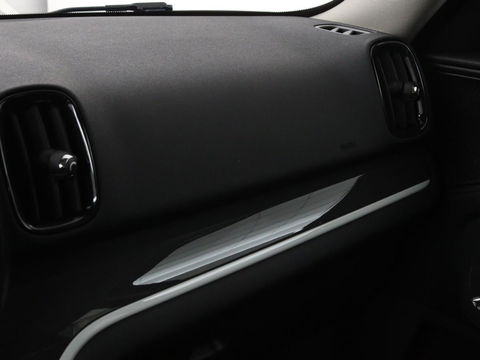 MINI Countryman 2.0 Cooper S E ALL4 Pepper | Climate control | Navigatie | PHEV | Park assist | Elektrische achterklep | Bleutooth