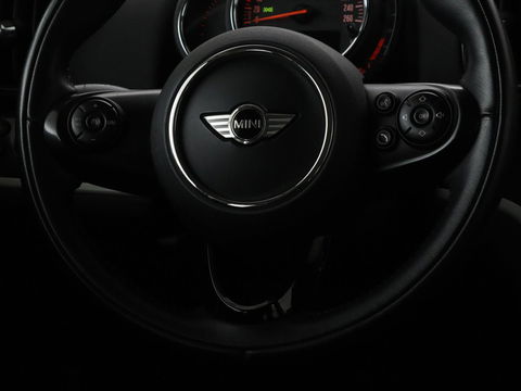 MINI Countryman 2.0 Cooper S E ALL4 Pepper | Climate control | Navigatie | PHEV | Park assist | Elektrische achterklep | Bleutooth