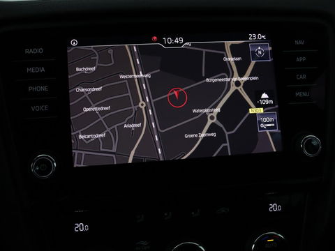 Škoda Octavia Combi 1.0 TSI Grt Amb. Bns | Camera | Trekhaak | Adaptive cruise | Carplay | Navigatie | Sportstoelen | Climate control