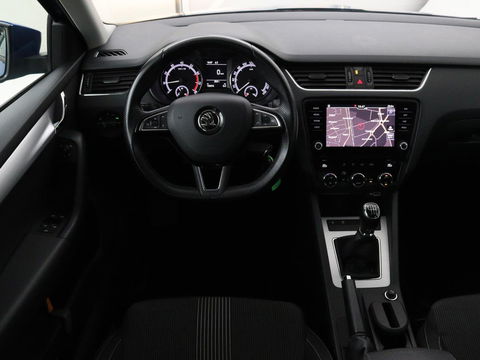 Škoda Octavia Combi 1.0 TSI Grt Amb. Bns | Camera | Trekhaak | Adaptive cruise | Carplay | Navigatie | Sportstoelen | Climate control