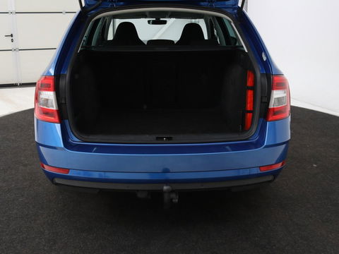Škoda Octavia Combi 1.0 TSI Grt Amb. Bns | Camera | Trekhaak | Adaptive cruise | Carplay | Navigatie | Sportstoelen | Climate control