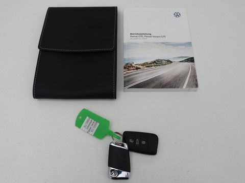 Volkswagen Passat 1.4 TSI PHEV GTE Business | Adaptive cruise | Camera | Carplay | Stoelverwarming | Massage | Navigatie | Full LED