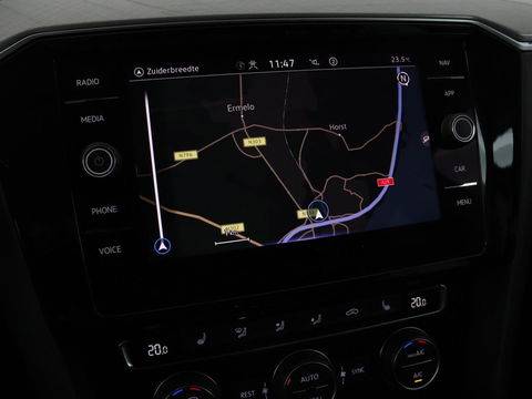 Volkswagen Passat 1.4 TSI PHEV GTE Business | Adaptive cruise | Camera | Carplay | Stoelverwarming | Massage | Navigatie | Full LED