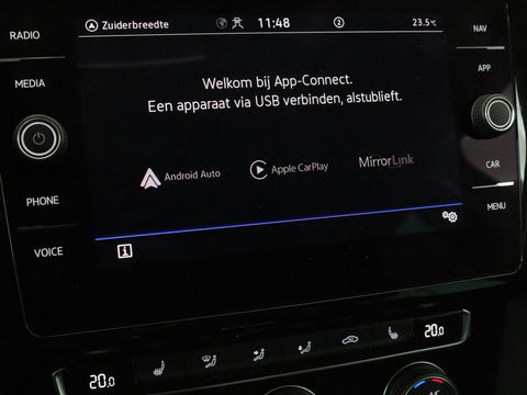 Volkswagen Passat 1.4 TSI PHEV GTE Business | Adaptive cruise | Camera | Carplay | Stoelverwarming | Massage | Navigatie | Full LED