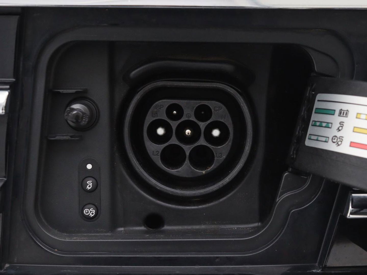 Volkswagen Passat 1.4 TSI PHEV GTE Business | Adaptive cruise | Camera | Carplay | Stoelverwarming | Massage | Navigatie | Full LED