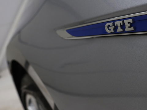 Volkswagen Passat 1.4 TSI PHEV GTE Business | Adaptive cruise | Camera | Carplay | Stoelverwarming | Massage | Navigatie | Full LED