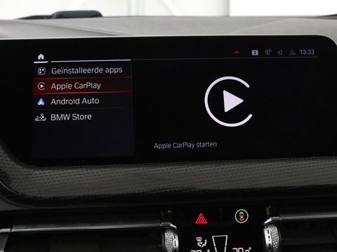 BMW 1-serie 116i Business Edition | Camera | Carplay | Full LED | Live Cockpit | Navigatie | Parkeerhulp | Climate control