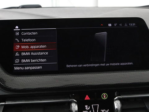 BMW 1-serie 116i Business Edition | Camera | Carplay | Full LED | Live Cockpit | Navigatie | Parkeerhulp | Climate control
