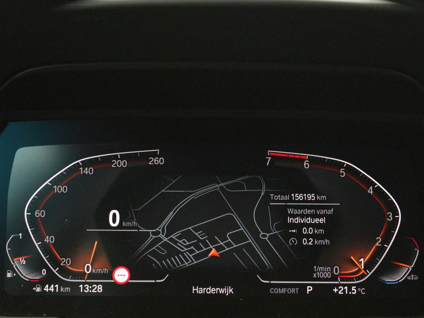 BMW 1-serie 116i Business Edition | Camera | Carplay | Full LED | Live Cockpit | Navigatie | Parkeerhulp | Climate control