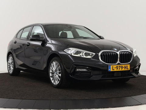 BMW 1-serie 116i Business Edition | Camera | Carplay | Full LED | Live Cockpit | Navigatie | Parkeerhulp | Climate control