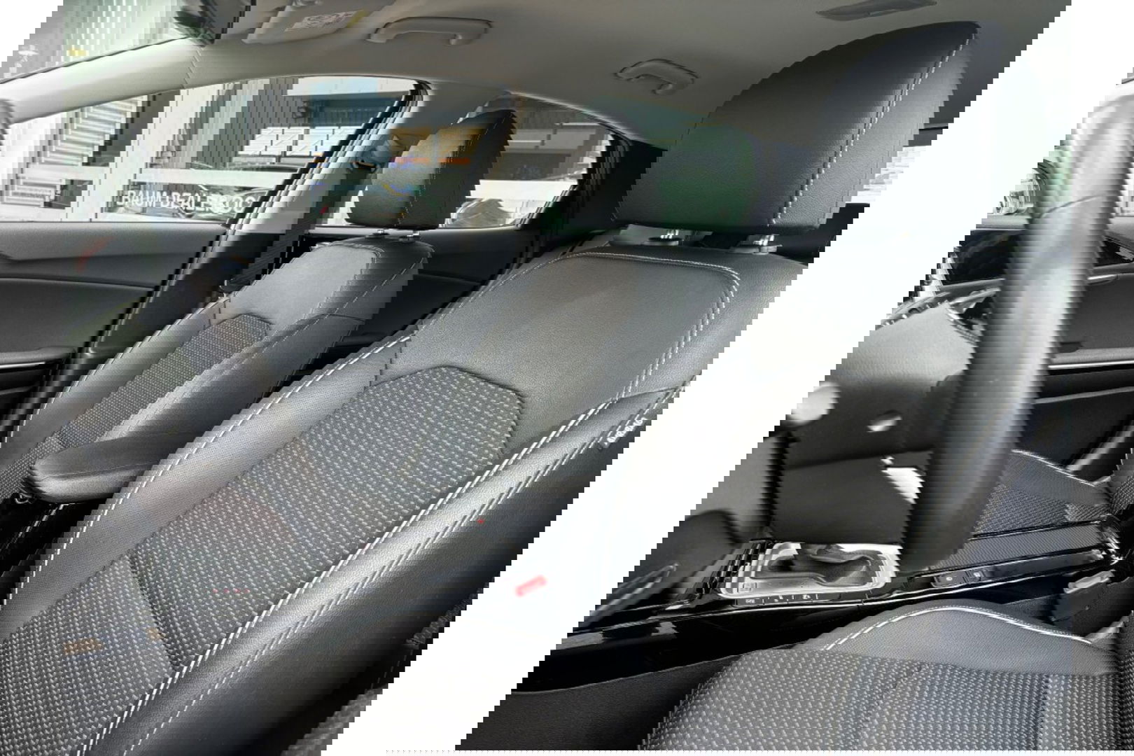 Kia Xceed 1.6 GDI PHEV EX.LINE AUTOMAAT LMV NAVI PDC-CAMERA WINTERPACK