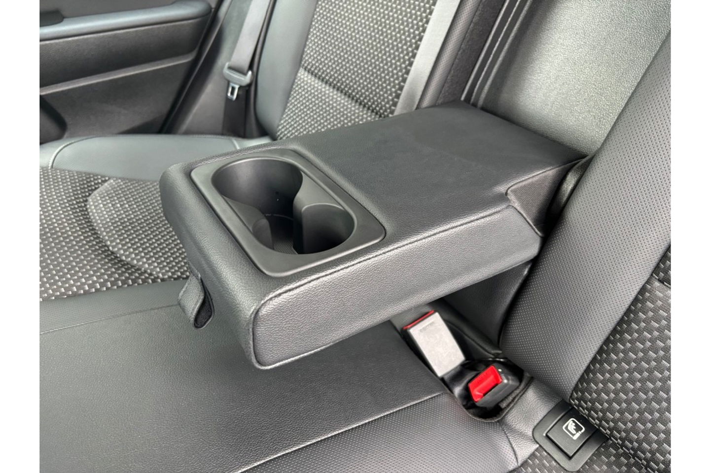 Kia Xceed 1.6 GDI PHEV EX.LINE AUTOMAAT LMV NAVI PDC-CAMERA WINTERPACK