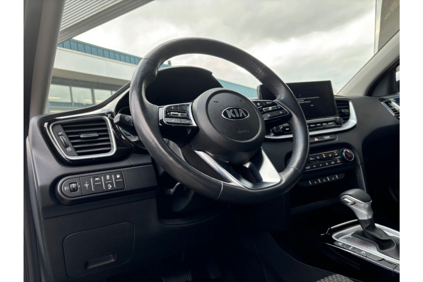 Kia Xceed 1.6 GDI PHEV EX.LINE AUTOMAAT LMV NAVI PDC-CAMERA WINTERPACK