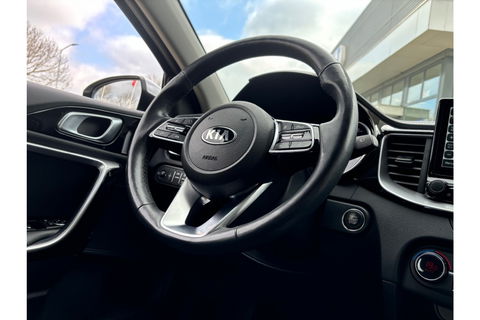 Kia Xceed 1.6 GDI PHEV EX.LINE AUTOMAAT LMV NAVI PDC-CAMERA WINTERPACK