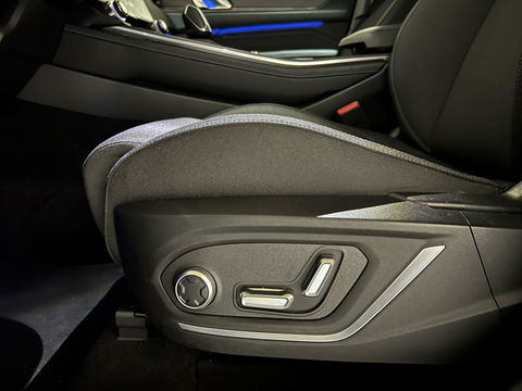 Lynk & Co 01 1.5 Plug-in Pano 360° Sfeerverlichting NAP