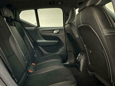 Volvo XC40 1.5 T5 Recharge R-Design Pano Cruise Camera