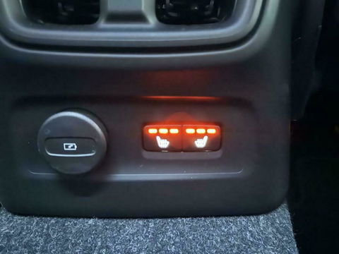 Volvo XC40 1.5 T5 Recharge R-Design Pano Cruise Camera