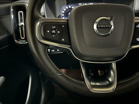 Volvo XC40 1.5 T5 Recharge R-Design Pano Cruise Camera