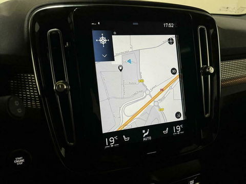 Volvo XC40 1.5 T5 Recharge R-Design Pano Cruise Camera