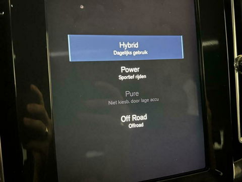 Volvo XC40 1.5 T5 Recharge R-Design Pano Cruise Camera