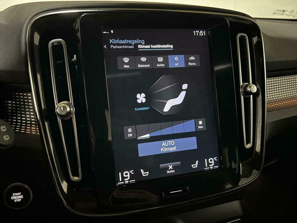 Volvo XC40 1.5 T5 Recharge R-Design Pano Cruise Camera