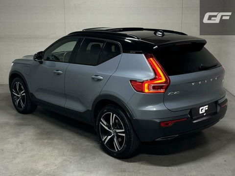 Volvo XC40 1.5 T5 Recharge R-Design Pano Cruise Camera