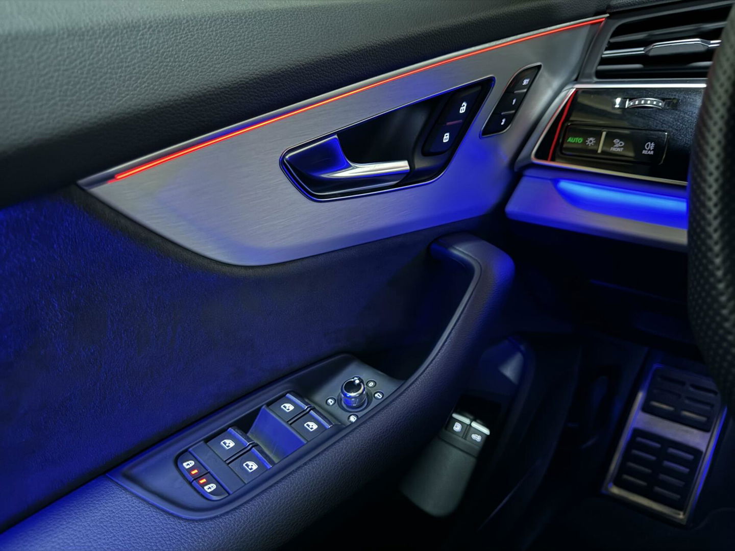 Audi Q7 55 TFSI e Quattro BlackEdition S-Line Pano B&O Lucht