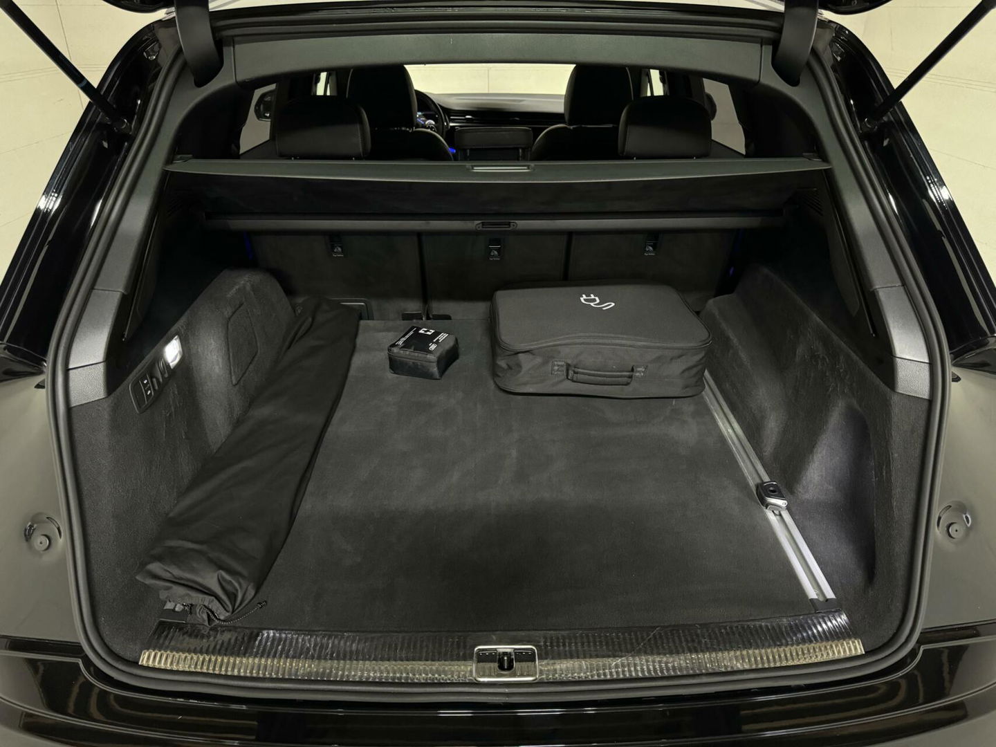 Audi Q7 55 TFSI e Quattro BlackEdition S-Line Pano B&O Lucht