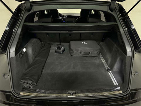 Audi Q7 55 TFSI e Quattro BlackEdition S-Line Pano B&O Lucht