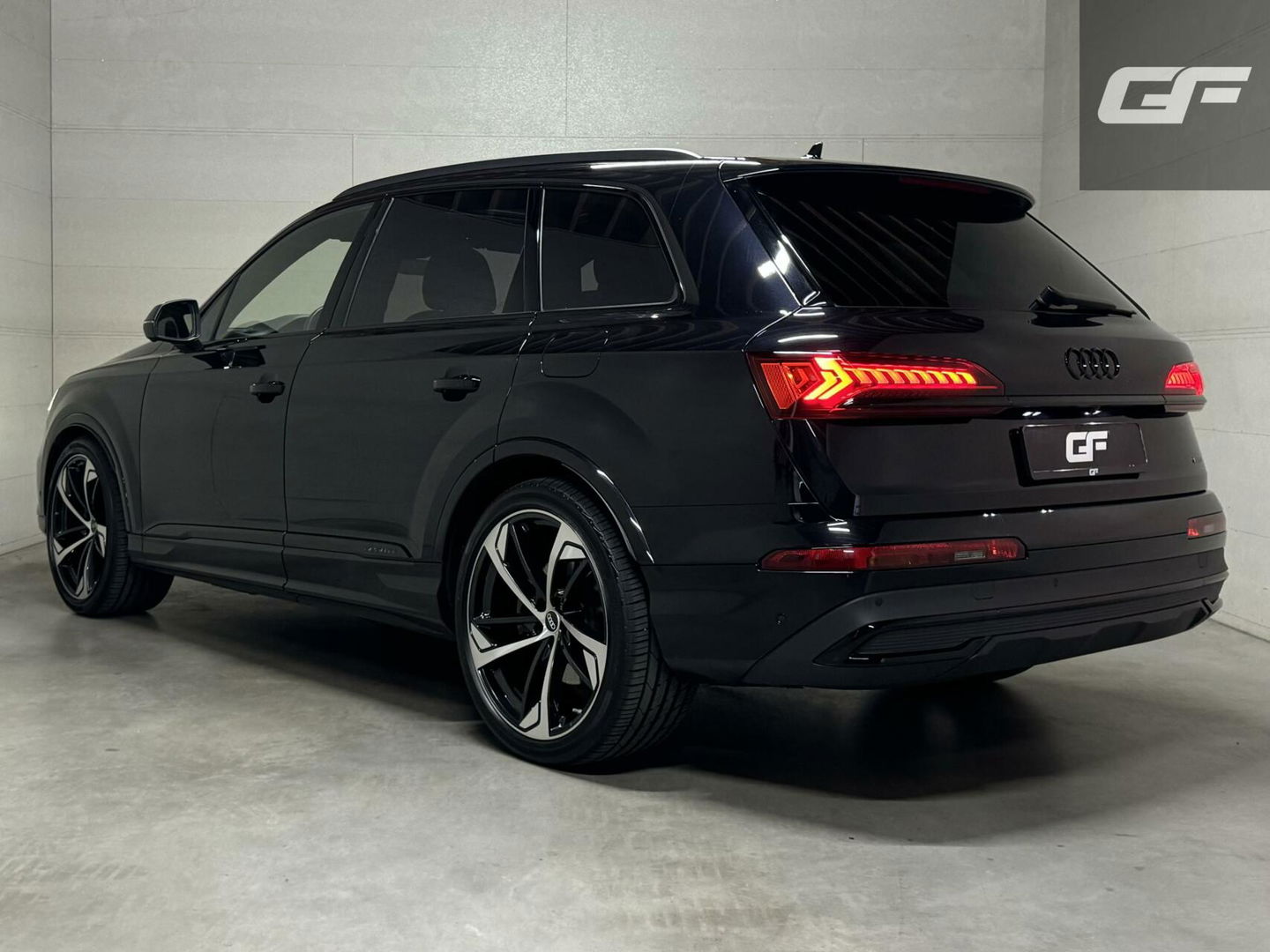 Audi Q7 55 TFSI e Quattro BlackEdition S-Line Pano B&O Lucht