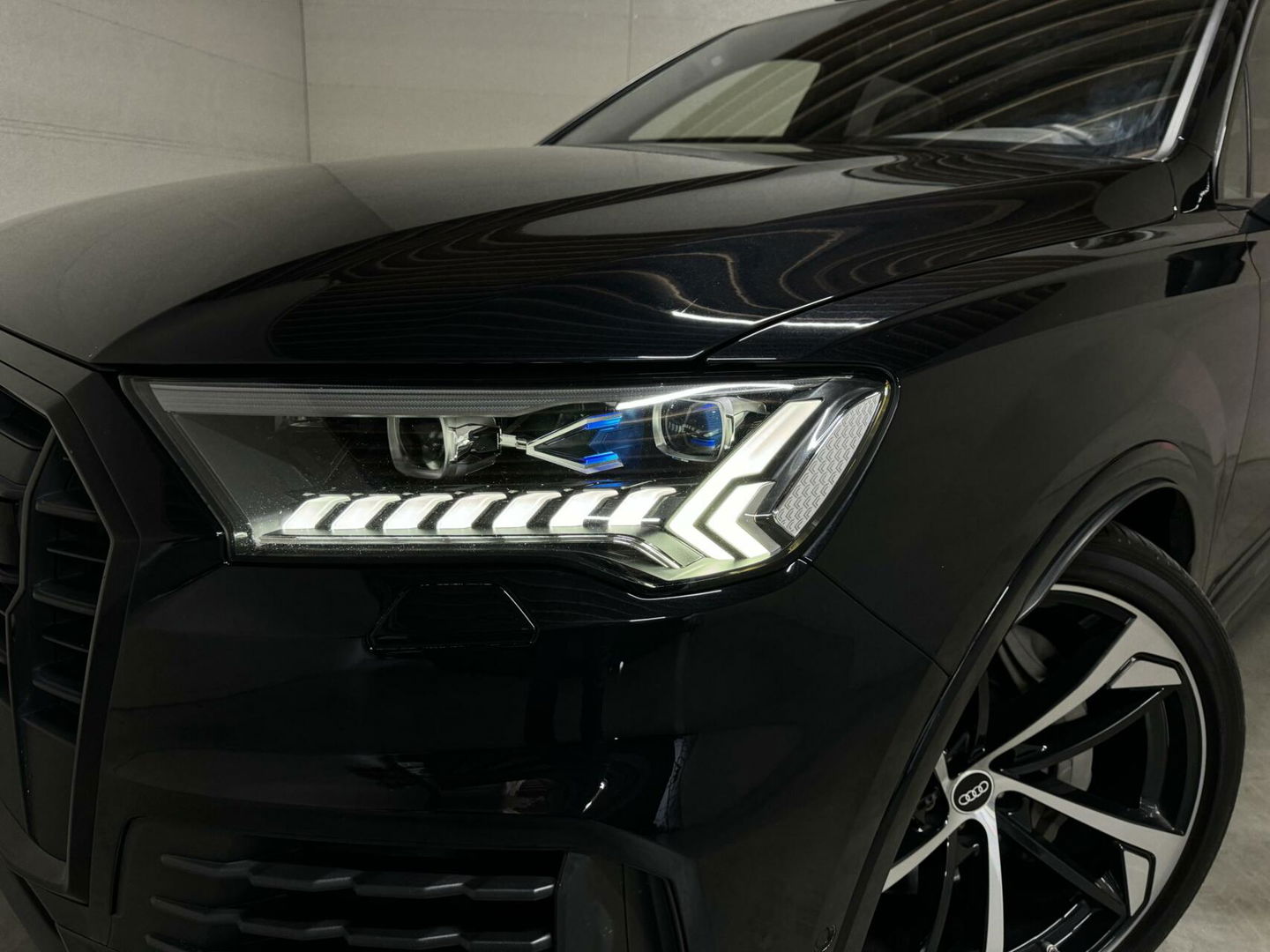 Audi Q7 55 TFSI e Quattro BlackEdition S-Line Pano B&O Lucht