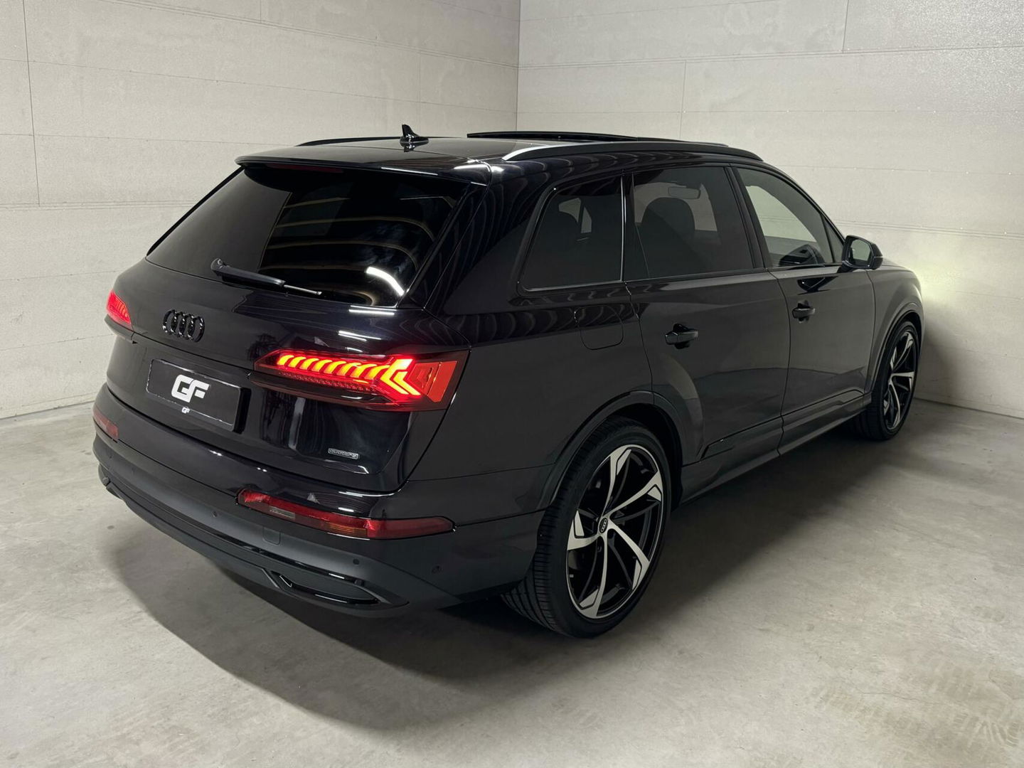Audi Q7 55 TFSI e Quattro BlackEdition S-Line Pano B&O Lucht