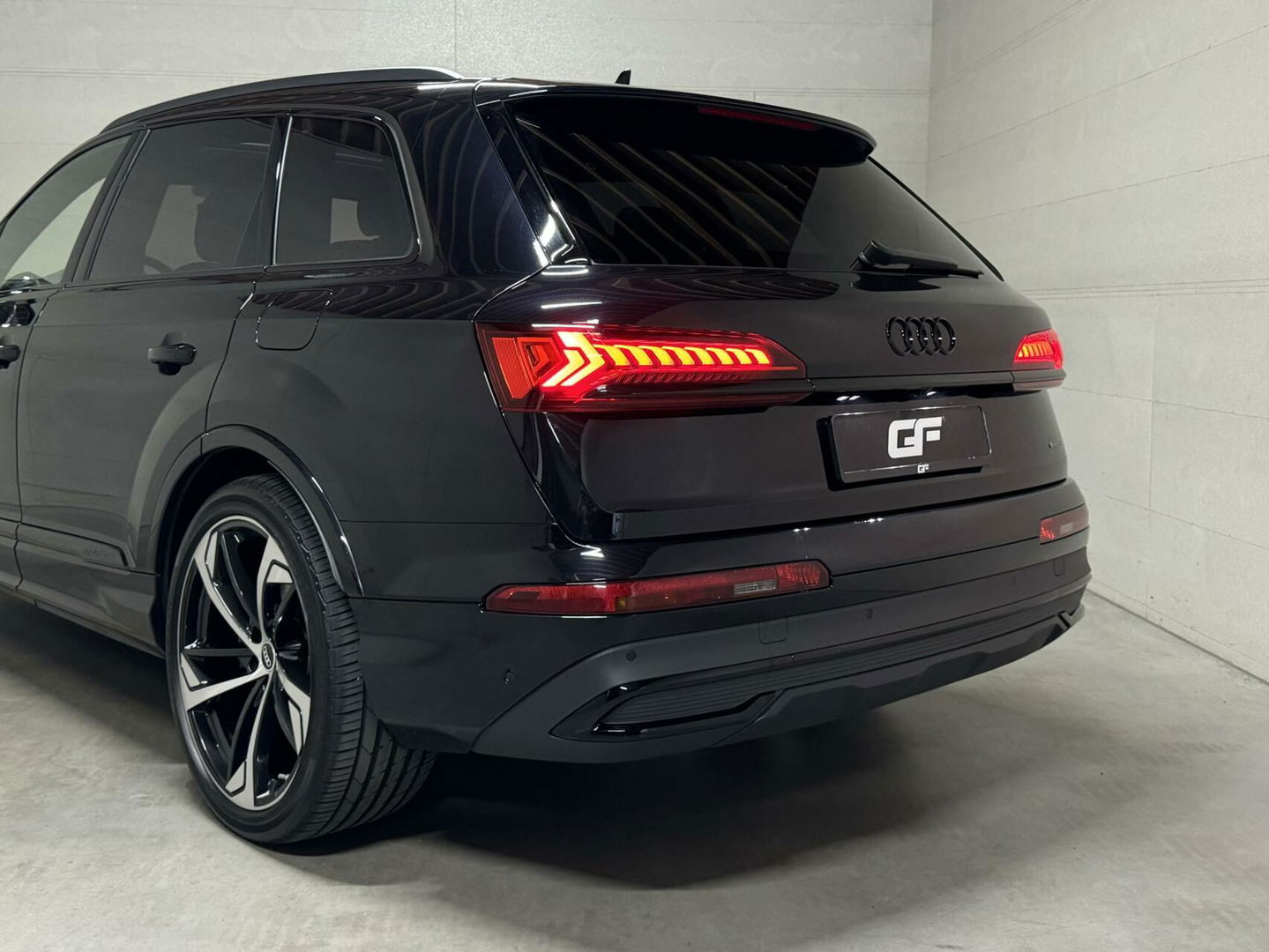 Audi Q7 55 TFSI e Quattro BlackEdition S-Line Pano B&O Lucht