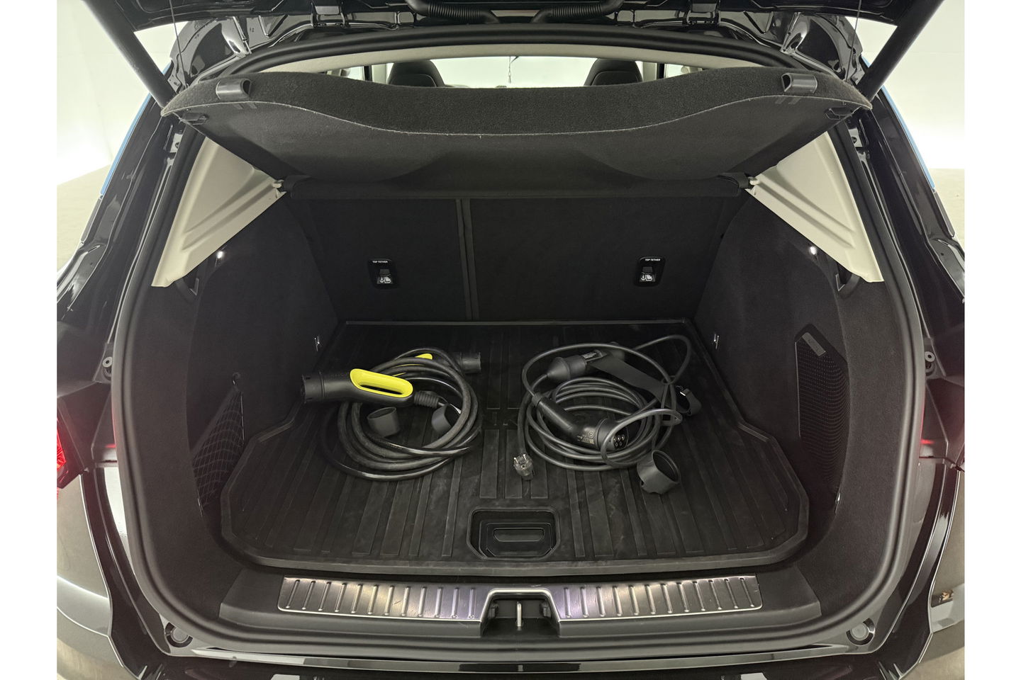 Lynk Co 01 1.5 262PK Hybride Pano LED Sfeerverl. Adaptive Cruise 360Camera Memory Virtual Carplay Clima Navi 20"LMV