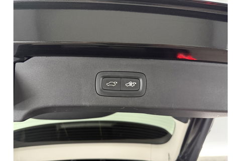 Lynk Co 01 1.5 262PK Hybride Pano LED Sfeerverl. Adaptive Cruise 360Camera Memory Virtual Carplay Clima Navi 20"LMV