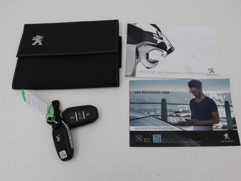 Peugeot 508 SW 1.6 HYbrid Première | Panoramadak | PHEV | Camera | Stoelverwarming | Lane assist | Keyless | HIFI | Elektrische achterklep