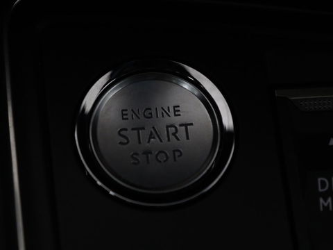 Peugeot 508 SW 1.6 HYbrid Première | Panoramadak | PHEV | Camera | Stoelverwarming | Lane assist | Keyless | HIFI | Elektrische achterklep
