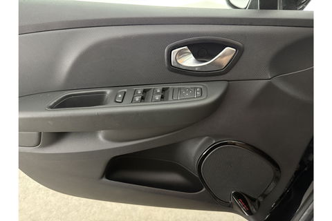 Renault Clio 0.9 TCe Limited Airco Cruise Carplay Navigatie LED PDC Trekhaak 16"LMV