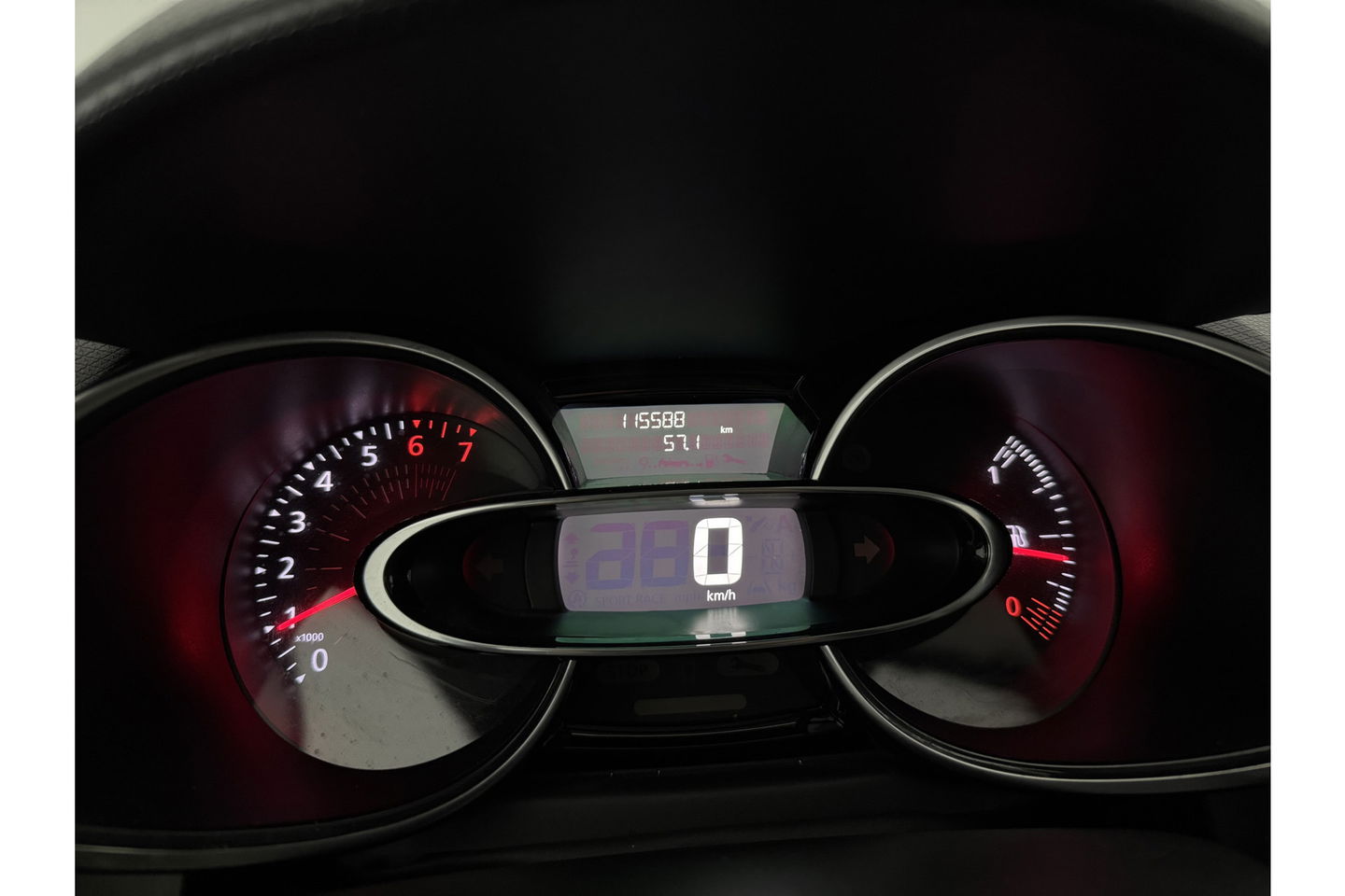 Renault Clio 0.9 TCe Limited Airco Cruise Carplay Navigatie LED PDC Trekhaak 16"LMV