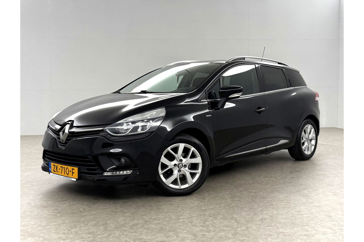 Renault Clio 0.9 TCe Limited Airco Cruise Carplay Navigatie LED PDC Trekhaak 16"LMV