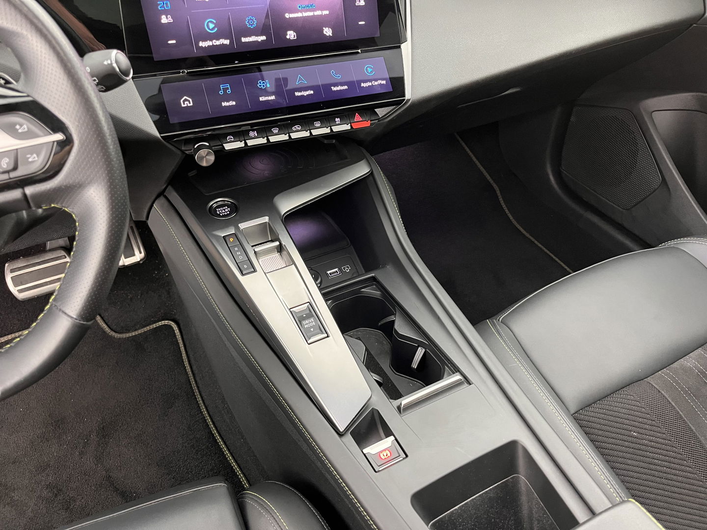 Peugeot 308 SW 1.6 HYbrid 180 GT Pack Business (INCL.BTW) Aut. *PANO | 1/2LEATHER | MATRIX-LED | TOP-VIEW | MEMORY-PACK | ADAPTIVE-CRUISE | BLINDSPOT | DIGI-COCKPIT | SPORT-SEATS | KEYLESS | NAVI-FULLMAP | 19''ALU*