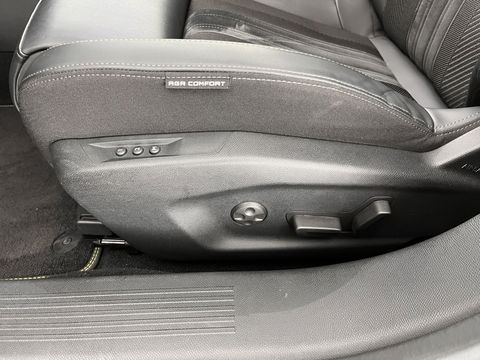 Peugeot 308 SW 1.6 HYbrid 180 GT Pack Business (INCL.BTW) Aut. *PANO | 1/2LEATHER | MATRIX-LED | TOP-VIEW | MEMORY-PACK | ADAPTIVE-CRUISE | BLINDSPOT | DIGI-COCKPIT | SPORT-SEATS | KEYLESS | NAVI-FULLMAP | 19''ALU*