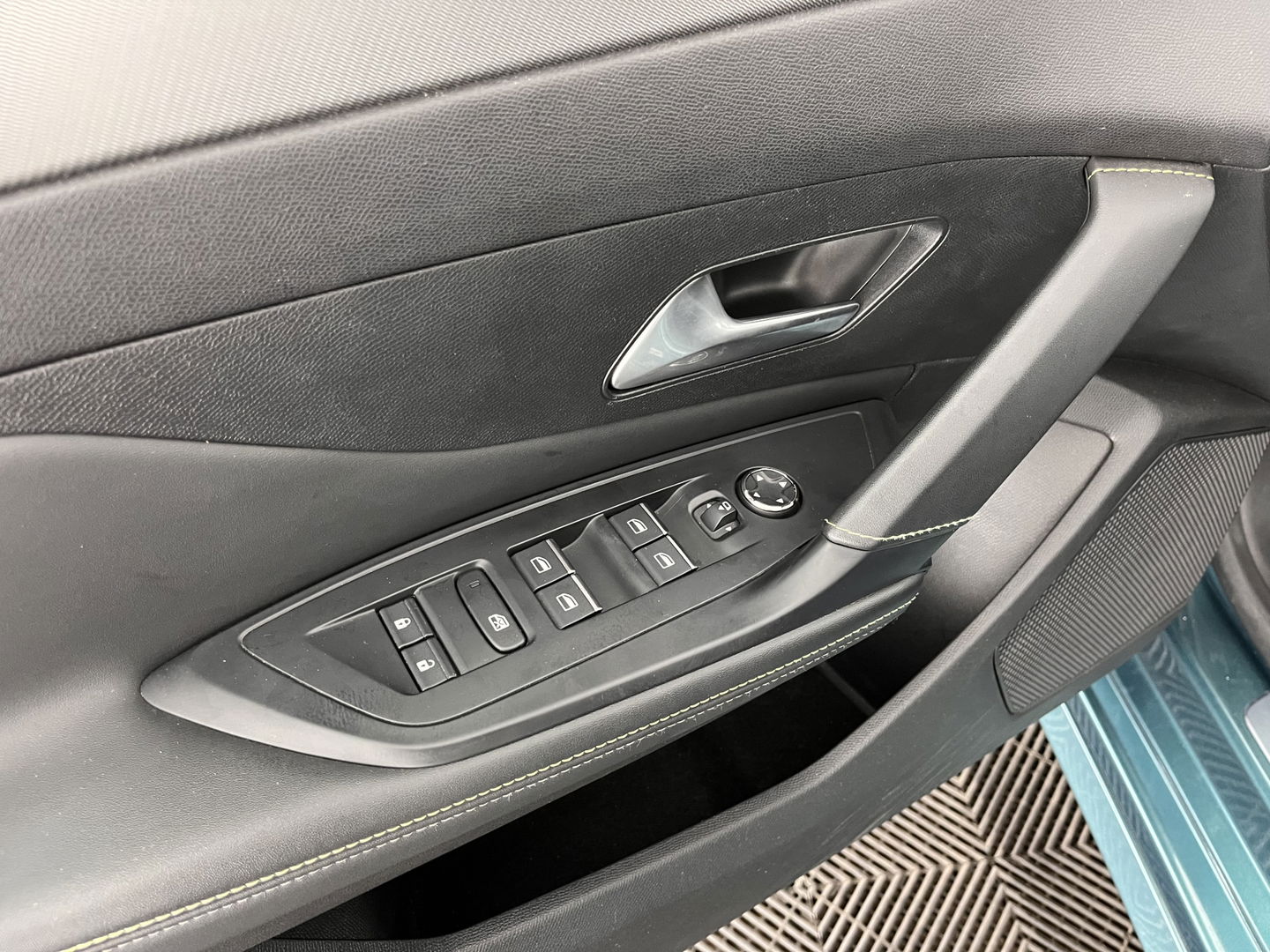 Peugeot 308 SW 1.6 HYbrid 180 GT Pack Business (INCL.BTW) Aut. *PANO | 1/2LEATHER | MATRIX-LED | TOP-VIEW | MEMORY-PACK | ADAPTIVE-CRUISE | BLINDSPOT | DIGI-COCKPIT | SPORT-SEATS | KEYLESS | NAVI-FULLMAP | 19''ALU*