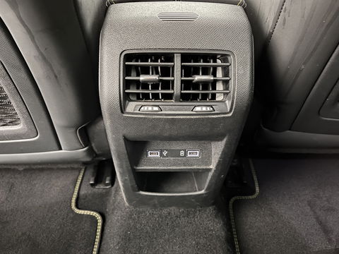 Peugeot 308 SW 1.6 HYbrid 180 GT Pack Business (INCL.BTW) Aut. *PANO | 1/2LEATHER | MATRIX-LED | TOP-VIEW | MEMORY-PACK | ADAPTIVE-CRUISE | BLINDSPOT | DIGI-COCKPIT | SPORT-SEATS | KEYLESS | NAVI-FULLMAP | 19''ALU*
